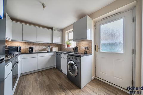 3 bedroom semi-detached house for sale, Pioneer Road, Oakhurst, Swindon, SN25