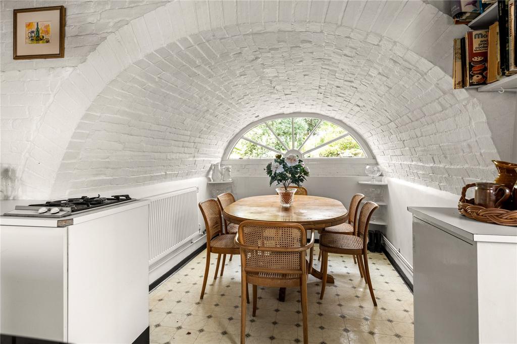 Breakfast Room