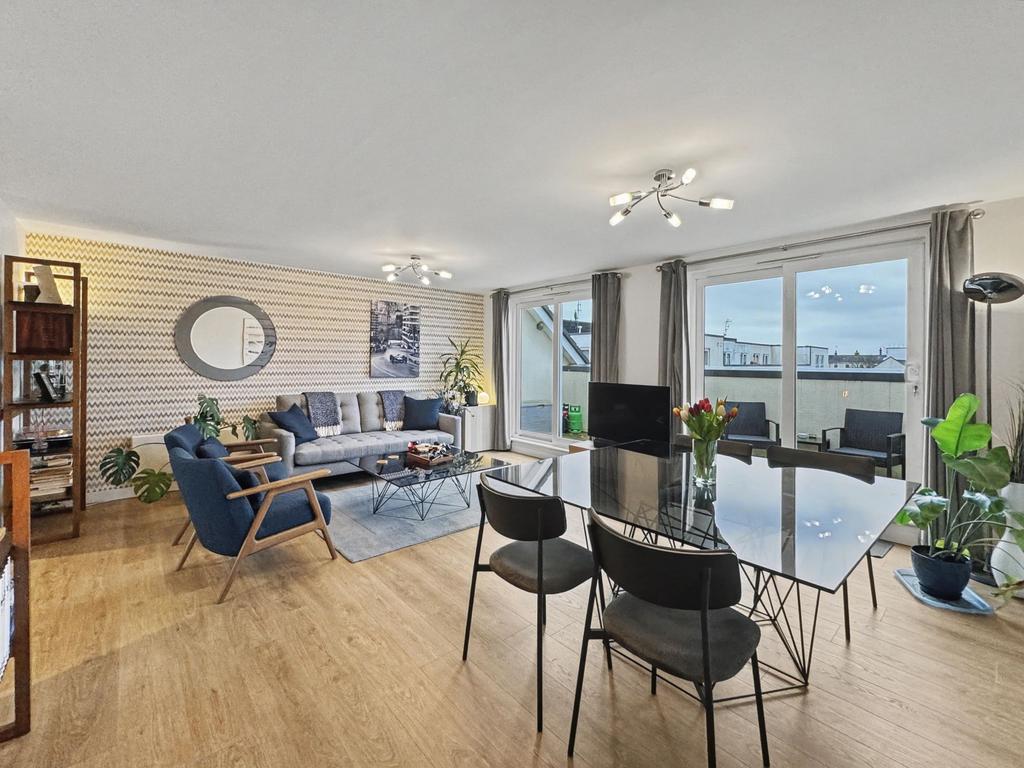 Lounge / Diner