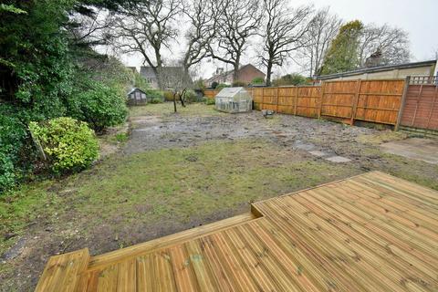 2 bedroom detached bungalow for sale, Pinehurst Road, West Moors, Ferndown, BH22