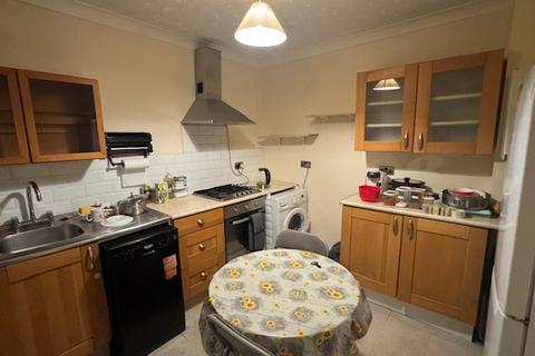 undefined, Victoria Road, Romford RM1