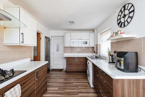 undefined, Nottingham Drive, Ashton-under-Lyne, Greater Manchester, OL6