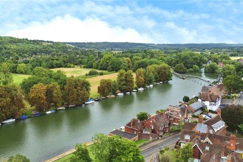 undefined, Shooters Hill, Pangbourne, Reading, Berkshire, RG8