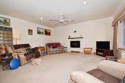 3 bedroom bungalow for sale, Rectory Road, Wanlip, LE7