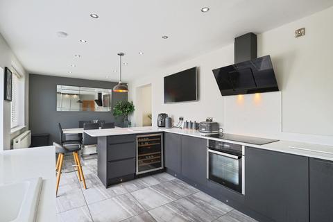 4 bedroom detached house for sale, Newmarket Road, Ashton-under-Lyne, Greater Manchester, OL7