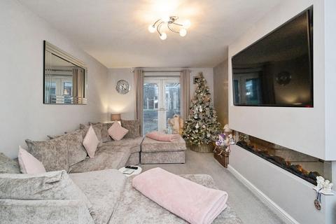 4 bedroom detached house for sale, Baron Avenue, Ashton-under-Lyne, Greater Manchester, OL6