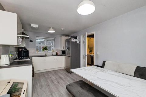 4 bedroom detached house for sale, Baron Avenue, Ashton-under-Lyne, Greater Manchester, OL6