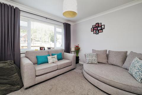 undefined, Farnborough Road, Clifton, Nottingham, NG11