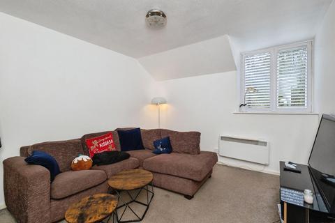 1 bedroom flat for sale, Oldham Road, Ashton-under-Lyne, Greater Manchester, OL7