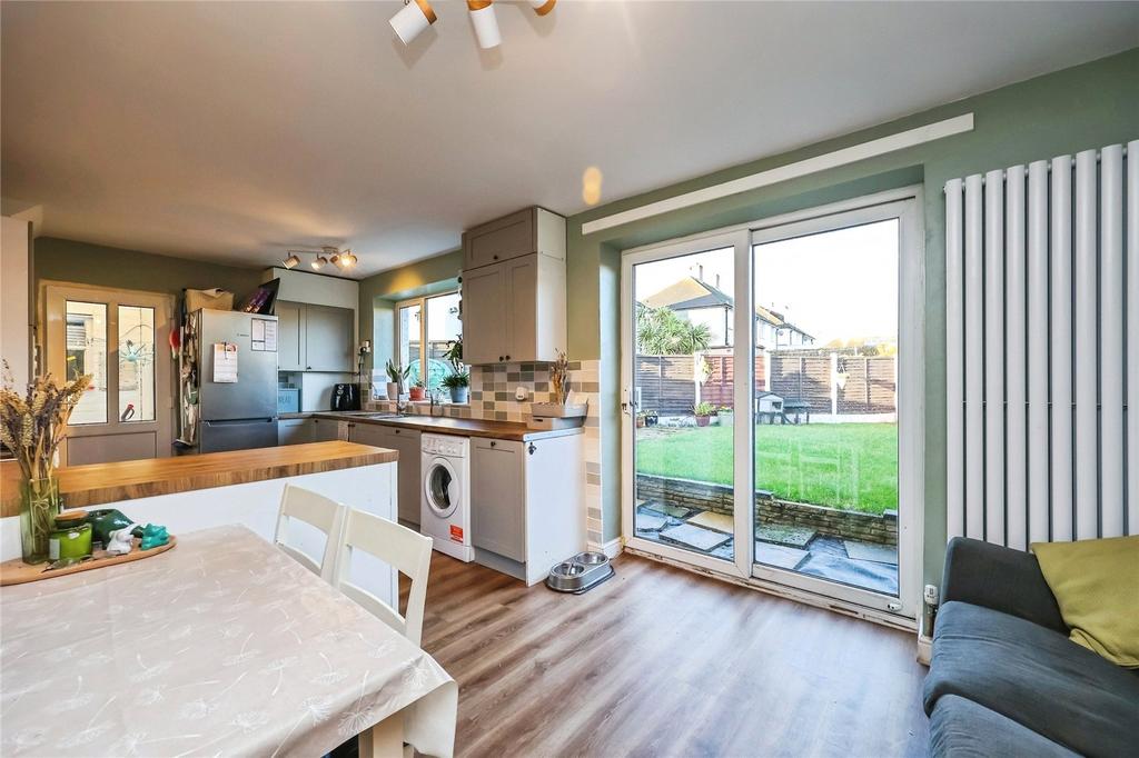 Fitted Kitchen