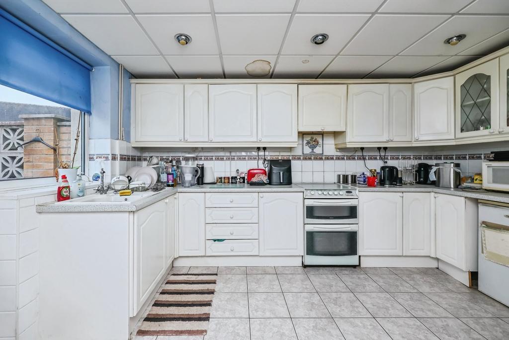 Fitted Kitchen