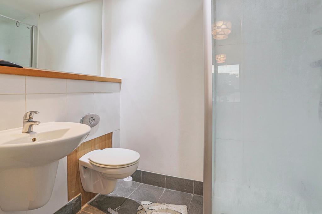 Ensuite