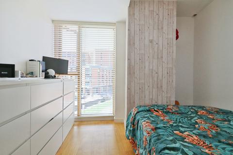 1 bedroom flat for sale, Wharf Approach, Leeds, LS1