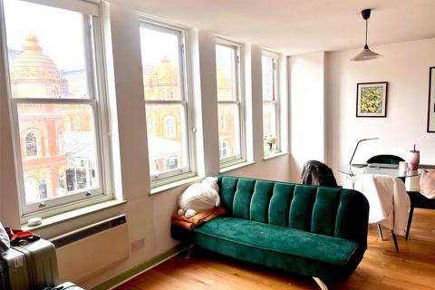 1 bedroom flat for sale, Harewood Street, Leeds, West Yorkshire, LS2