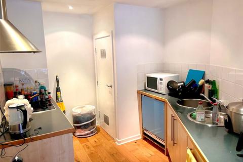 1 bedroom flat for sale, Harewood Street, Leeds, West Yorkshire, LS2