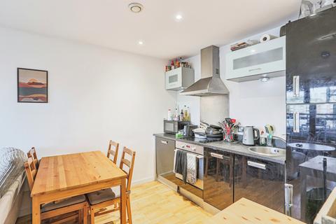 2 bedroom flat for sale, Marsh Lane, Leeds, West Yorkshire, LS9