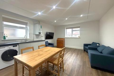 undefined, Victoria Road, Ruislip HA4