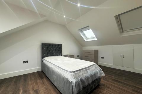 undefined, Victoria Road, Ruislip HA4