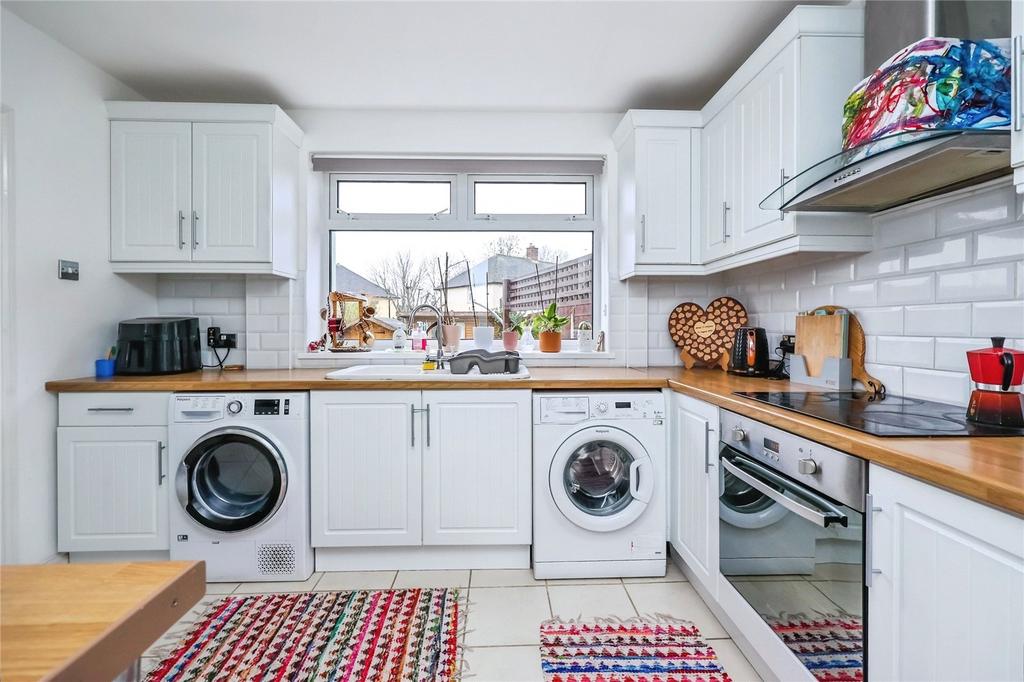 Fitted Kitchen