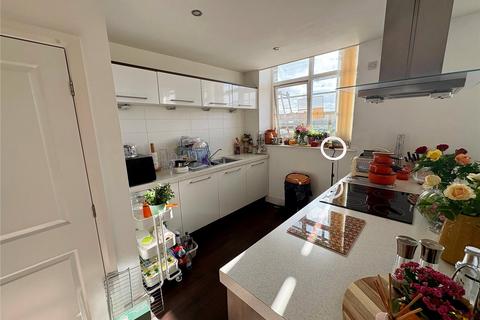 2 bedroom flat for sale, Prescott Street, Halifax, West Yorkshire, HX1