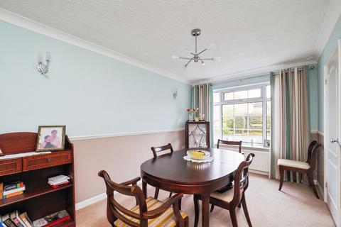 4 bedroom detached house for sale, Cranbourne Grove, Hucknall, Nottingham, Nottinghamshire, NG15