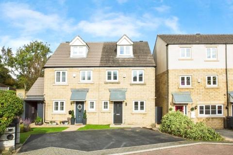 3 bedroom semi-detached house for sale, Beckside, Halifax, West Yorkshire, HX3