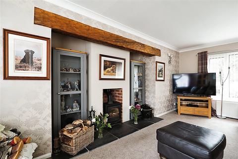 4 bedroom bungalow for sale, Wood Lane, Hucknall, Nottingham, Nottinghamshire, NG15