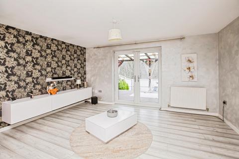 3 bedroom semi-detached house for sale, Ranelagh Avenue, West Yorkshire, BD10