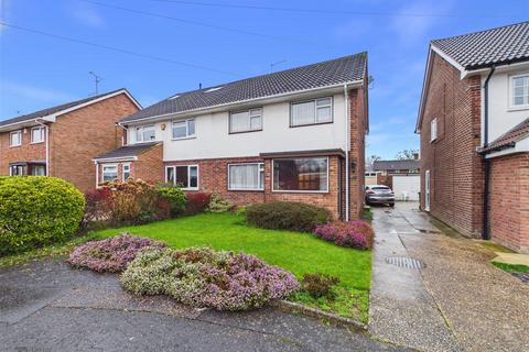 undefined, Crabbet Road, Three Bridges, Crawley