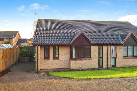2 bedroom bungalow for sale, Tudor Court, Hucknall, Nottingham, Nottinghamshire, NG15