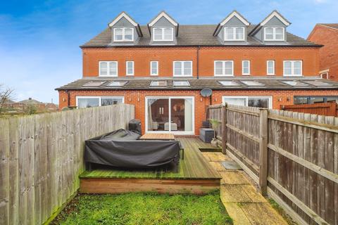 3 bedroom terraced house for sale, Poets Close, Hucknall, Nottingham, Nottinghamshire, NG15