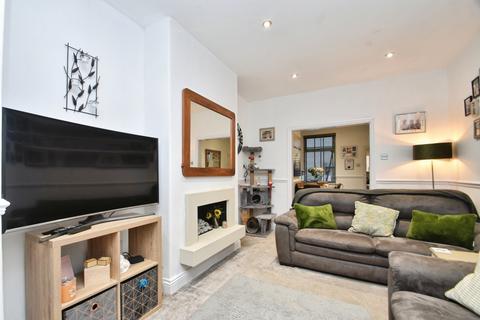 4 bedroom terraced house for sale, Regent Place, Starbeck, Harrogate, North Yorkshire, HG1