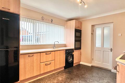 2 bedroom bungalow for sale, Kingsway, Kirkby-in-Ashfield, Nottingham, NG17