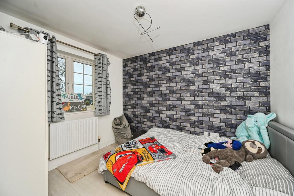 2nd Bedroom
