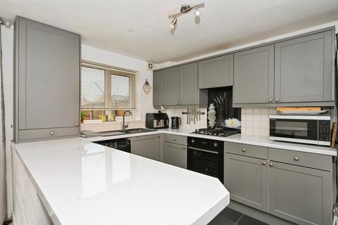 2 bedroom end of terrace house for sale, The Warren, Newton-le-Willows, Merseyside, WA12