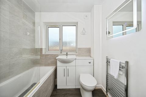 2 bedroom end of terrace house for sale, The Warren, Newton-le-Willows, Merseyside, WA12