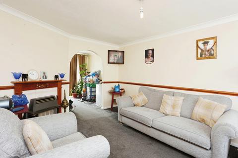 undefined, Chestnut Avenue, Leicester, Leicestershire, LE5