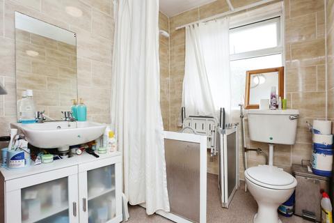 undefined, Chestnut Avenue, Leicester, Leicestershire, LE5
