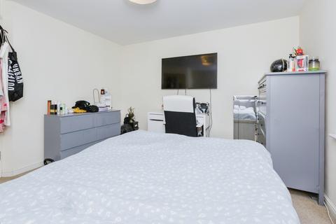 2 bedroom flat for sale, Kepwick Road, Hamilton, Leicester, Leicestershire, LE5