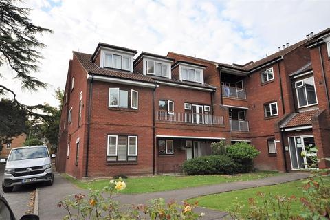 2 bedroom apartment to rent, Lorane Court, Watford WD17