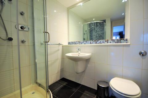 2 bedroom apartment to rent, Lorane Court, Watford WD17