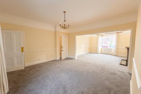 4 bedroom terraced house for sale, Romanby Road, Northallerton, North Yorkshire, DL7