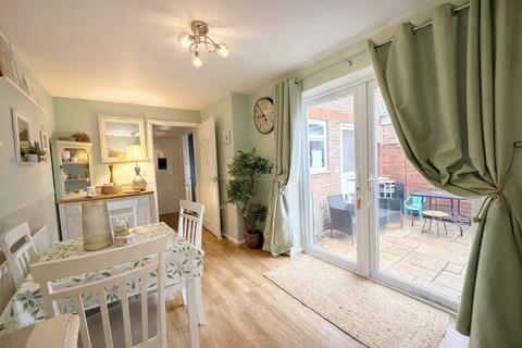 4 bedroom semi-detached house for sale, Hailstone Drive, Northallerton, North Yorkshire, DL6