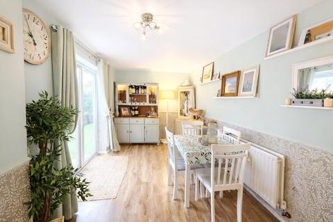 4 bedroom semi-detached house for sale, Hailstone Drive, Northallerton, North Yorkshire, DL6