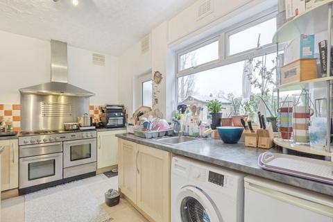 undefined, Roydene Crescent, Leicester, Leicestershire, LE4