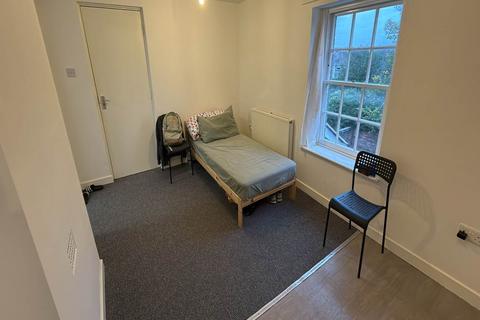 Studio to rent, The Halve , Trowbridge ,