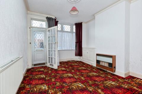 2 bedroom terraced house for sale, Hawkesbury Road, Leicester, Leicestershire, LE2