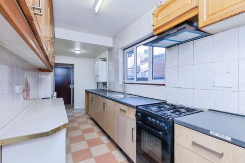 undefined, Halkin Street, Leicester, Leicestershire, LE4