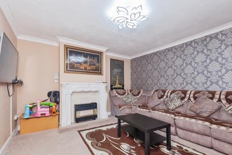3 bedroom semi-detached house for sale, Beaumont Leys Lane, Leicester, Leicestershire, LE4