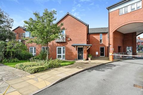 2 bedroom flat for sale, Wolverhampton Road, Stafford, Staffordshire, ST17
